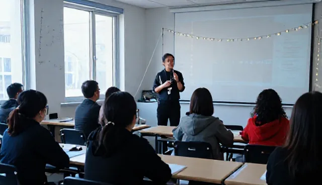 提升教学质量：教务管理服务在师资培训中的实际应用