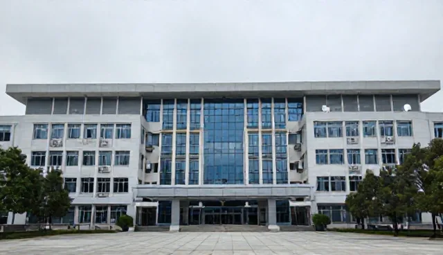 专题页面设计如何避免信息更新中的常见误区？