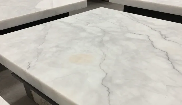 石材选型中的性能考量与加工适配性分析