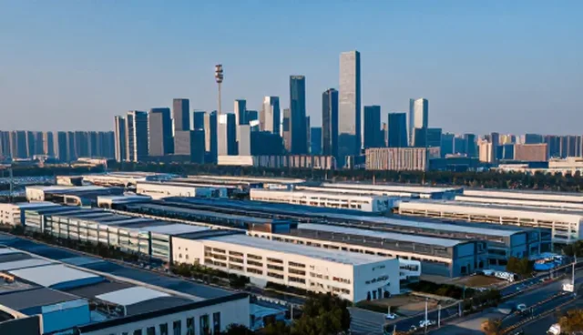 企业服务中性能与适用条件的关键考量