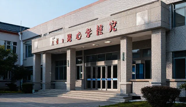 运维托管如何应对系统兼容性难题