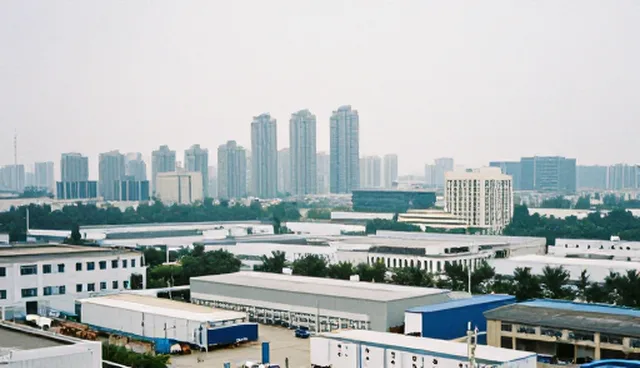 物联网数据采集：自主维护与外包服务的取舍对比