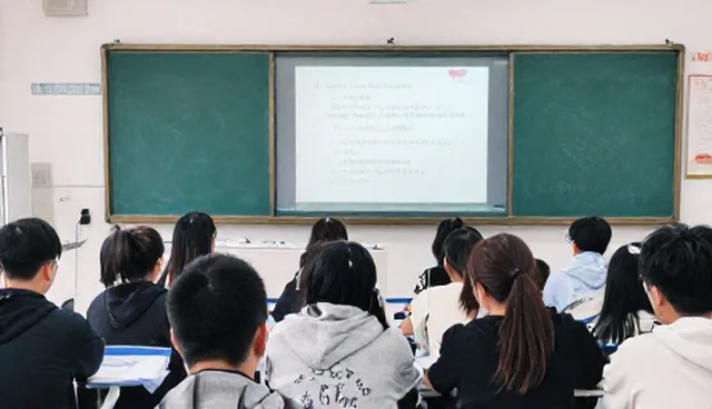 如何通过教育咨询优化教学资源开发