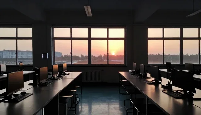 高校网站制作公司：如何选择适合的建站服务商