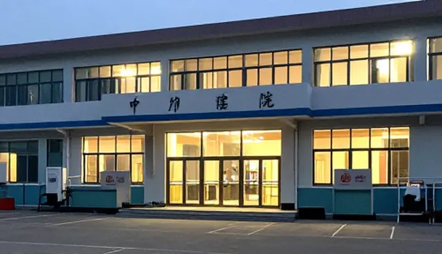 化工产品分装选型关注点：两种做法的对比分析
