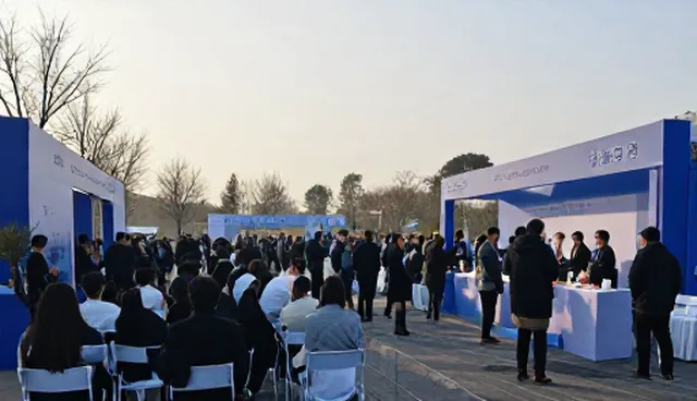 短视频拍摄选型关注点：自拍与外包的对比分析