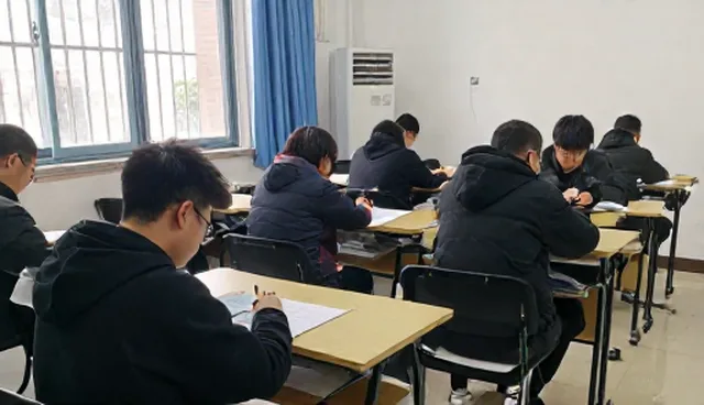 深圳网站建设助力考试冲刺班实现个性化学习规划