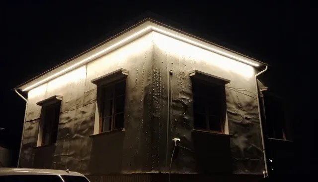 外墙清洗：选择专业团队与自主操作的利弊对比