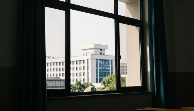 系统稳定性保障：如何应对高并发访问场景