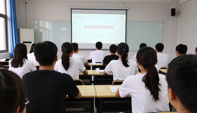 师资培训中的课程资源理解偏差与应对方法