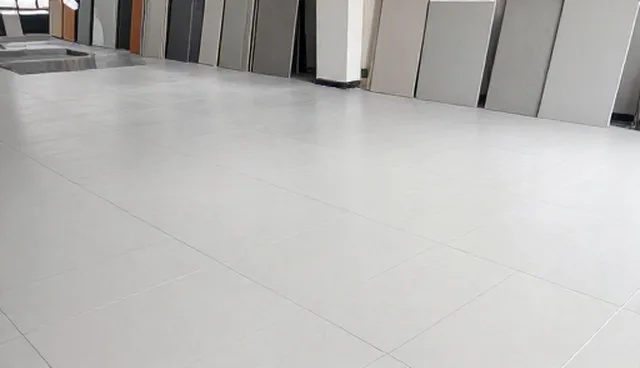 旧房翻新改造中瓷砖地砖套装的选择依据与适用条件