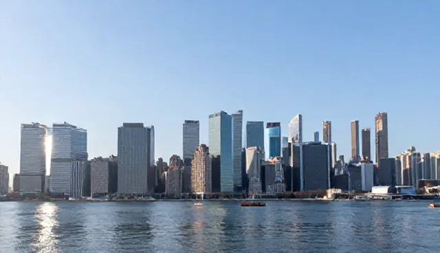 企业官网设计：自建与外包的对比与取舍