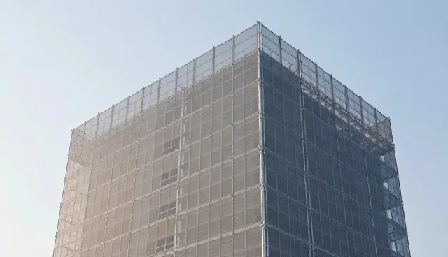 建筑防护网选型中的关键考量因素