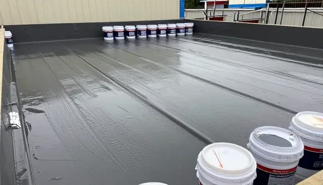 屋面防水施工中的性能表现与维护要点