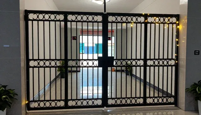钢制防盗门性能评估中的应用条件解析