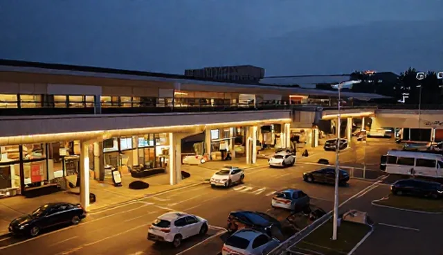 平台选型建议：如何依据性能与适用条件选择文心一言