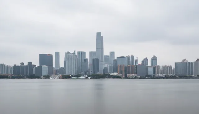 APP开发中性能优化与适用条件的对比分析