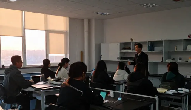 教师培训课程效果评估的误区澄清