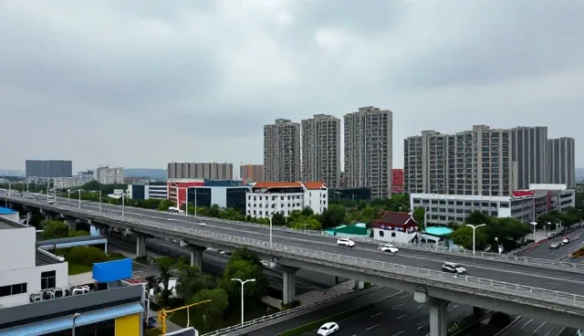 设计服务在企业管理咨询中的性能表现与适用条件分析