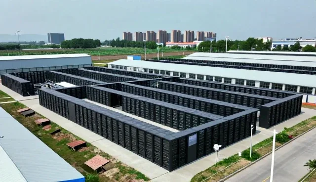 系统实施中的性能优化策略与适用场景分析