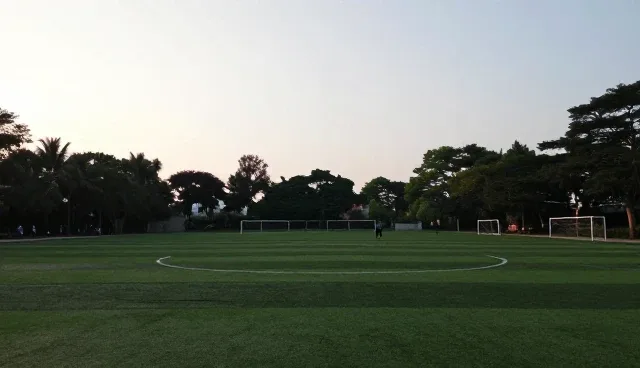 安防设备在后勤托管中的性能表现与环境适应性分析