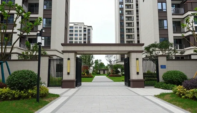 投资咨询中的维护建议：如何应对市场波动