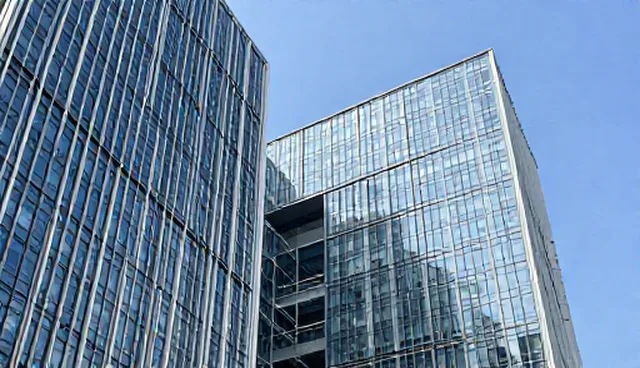 英语学习提示词：两种做法的取舍与影响