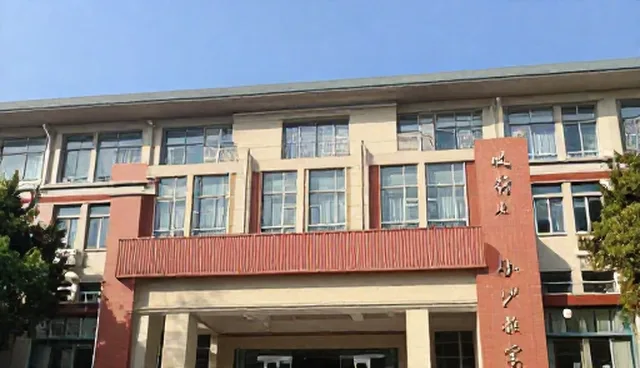 新媒体运营套餐效果不佳，如何优化品牌策略