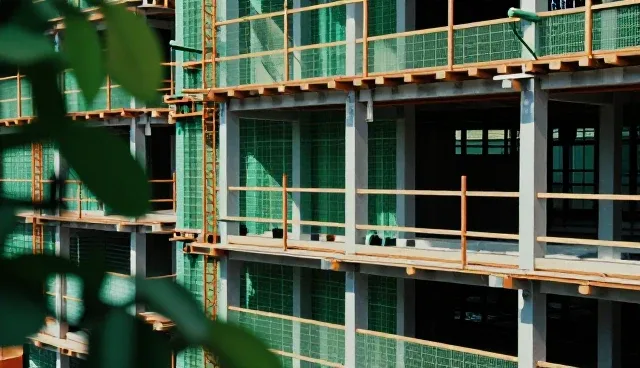 平面影视策划中的常见问题处理与选型建议