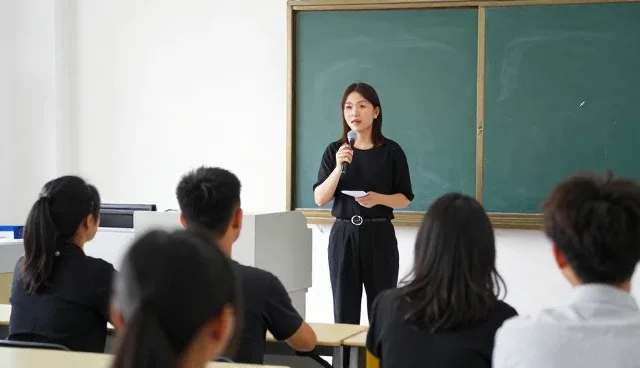 教师培训课程如何提升教学效果与教育质量