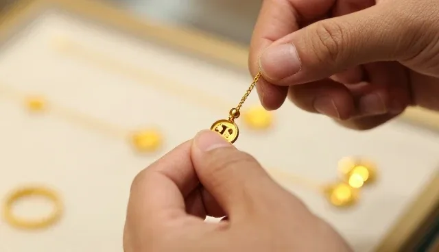 黄金饰品在渠道分销中的常见问题与处理策略