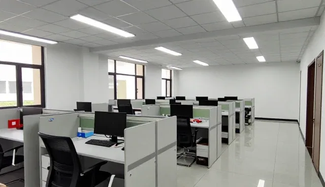 办公空间装修后回访服务的使用与维护建议