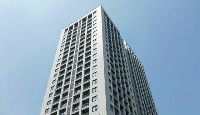 年检代办服务中，原厂配件选型有哪些常见误区