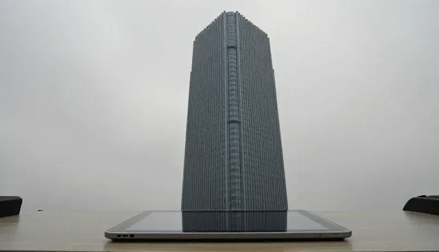 平面设计在媒介投放中的两种做法对比与取舍