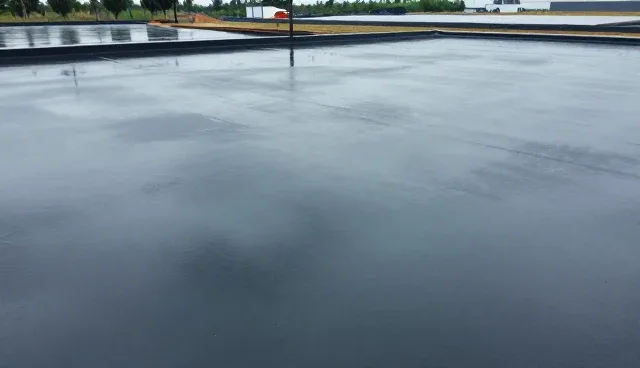 防静电地坪选型中的关键性能指标分析