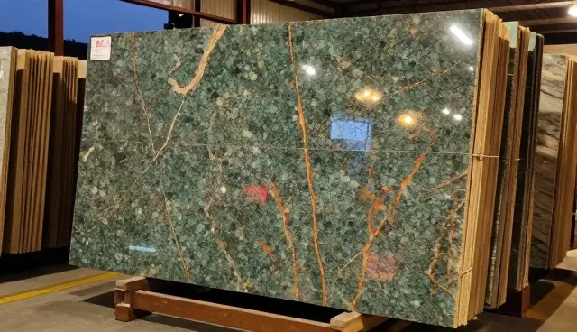天然花岗岩板选型中维护方法的关键影响分析