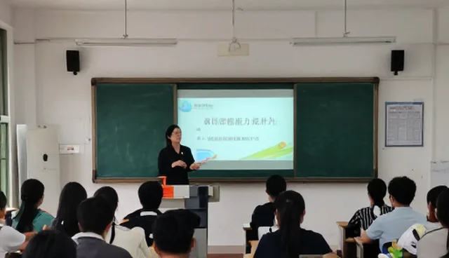 优化设备管理 提升考试辅导效率
