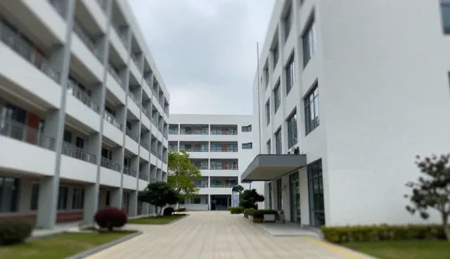 不同场景下的基地合作服务响应机制解析