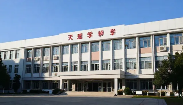 工期履约保障：性能表现如何影响工程改造方案