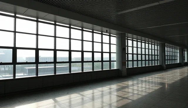 企业官网建设中如何平衡性能与适用条件
