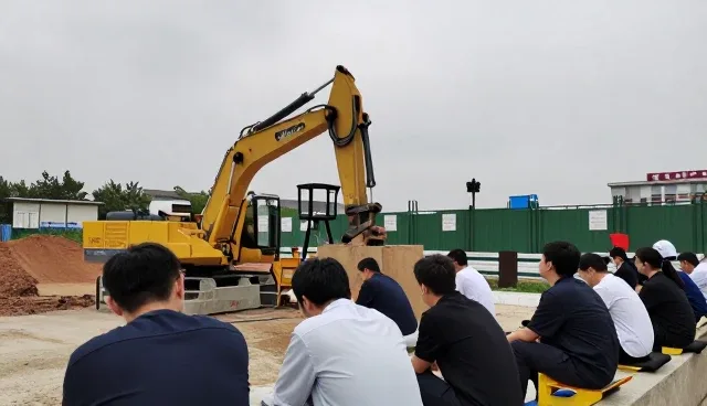 技术咨询在性能优化与适用条件中的实际应用