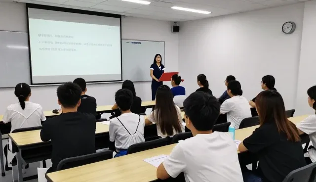 虹口搬家电话如何选择，资质审核要点说明