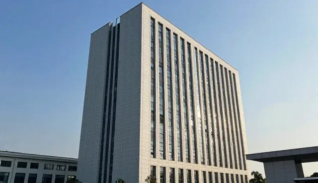 安装调试在工业自动化场景中的关键作用