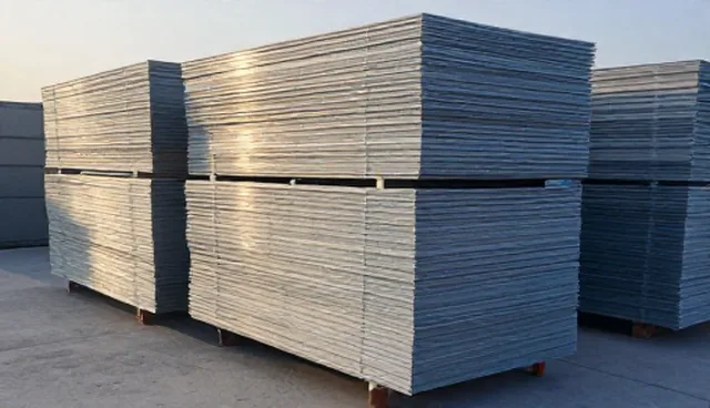 建筑模板应用场景对比：传统工艺与新型材料的取舍