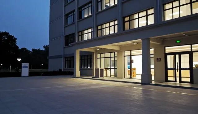 商品定制服务中供应链管理的常见问题与处理方法
