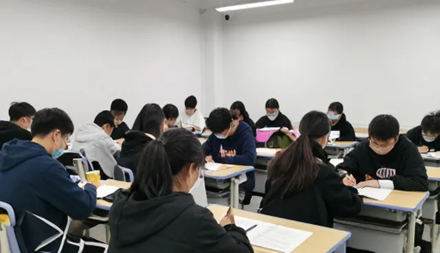 如何通过个性化学习提升企业培训效果