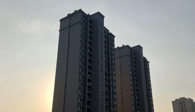 材料厚度如何影响适配方案的选择