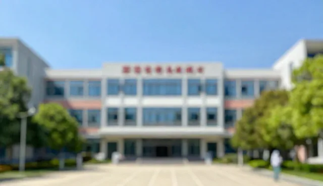 安装调试中环境适应性不足如何处理，解决方案明确