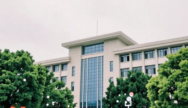 设备运维场景中的系统升级实践与挑战