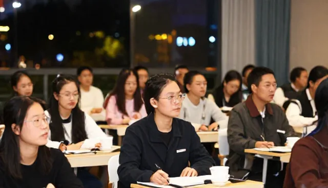 项目管理中的商务服务协同策略与实操建议